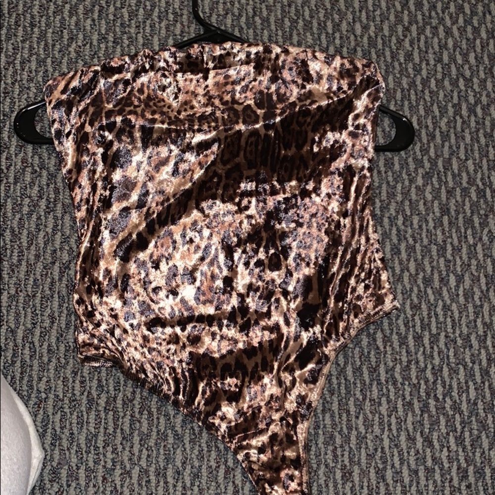 NEVER WORN